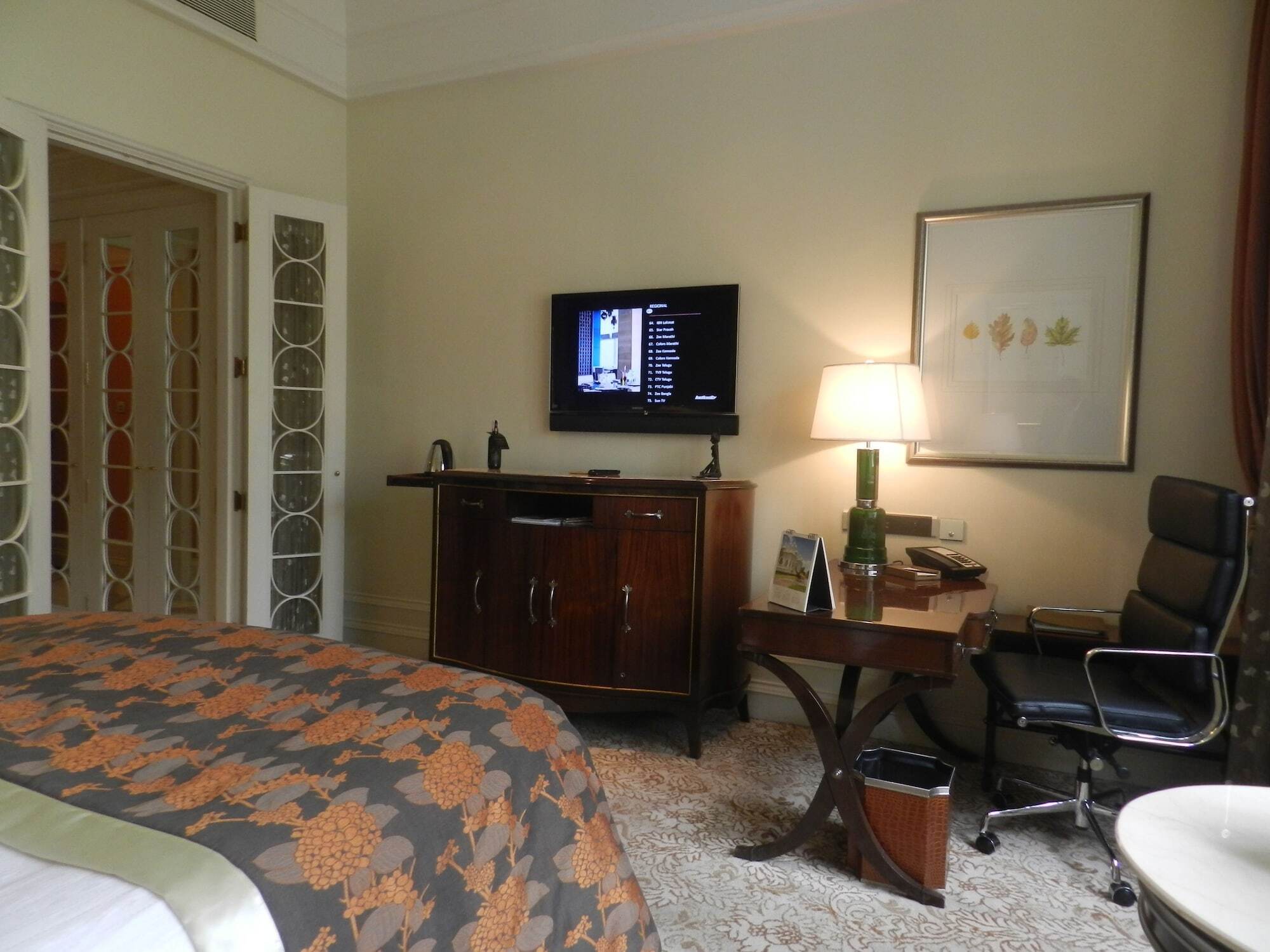Hotel The Taj Mahal Tower, Bombay Esterno foto A room at the hotel