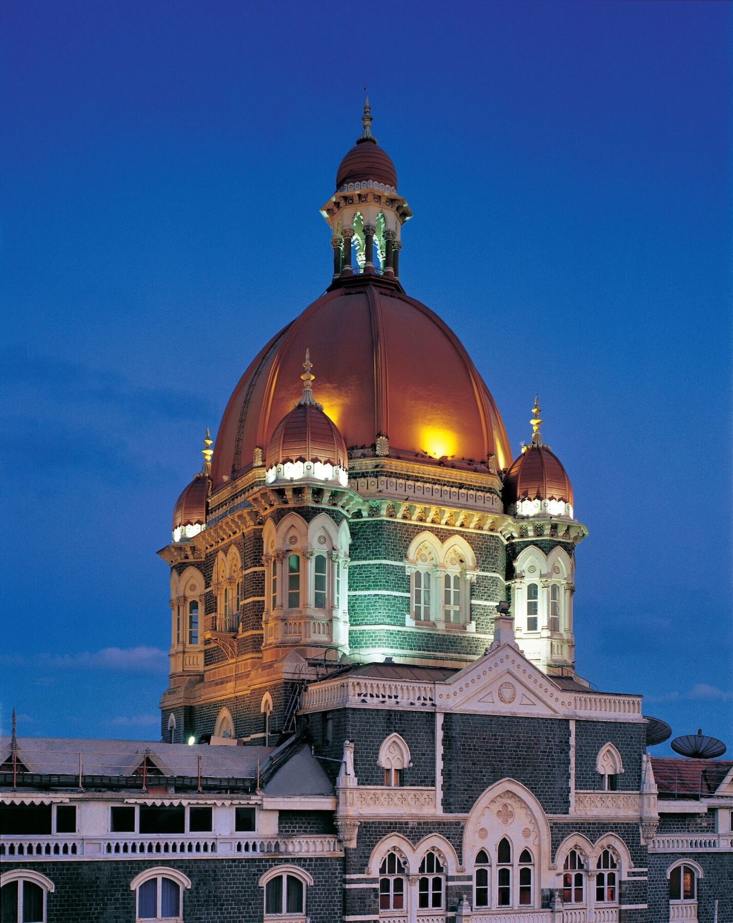 Hotel The Taj Mahal Tower, Bombay Esterno foto The dome of the Old Supreme Court Building